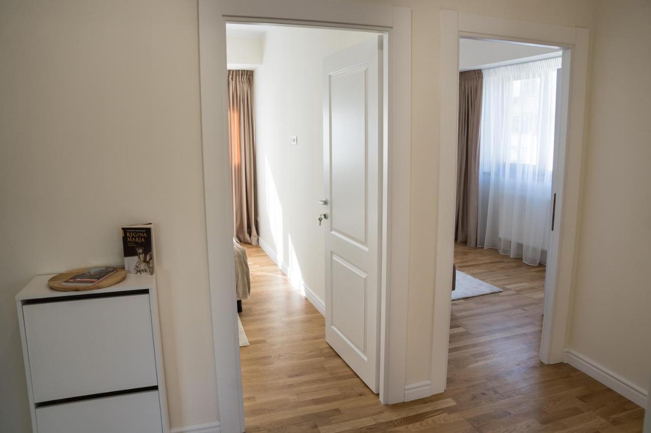 Azaleea Apartments Bucarest Esterno foto