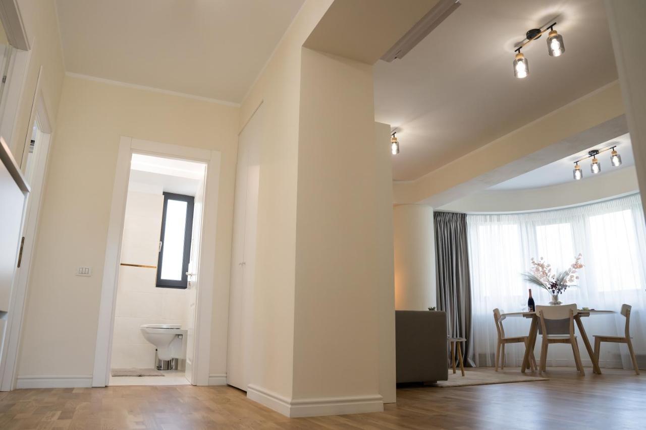 Azaleea Apartments Bucarest Esterno foto