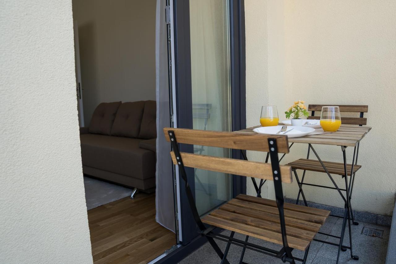 Azaleea Apartments Bucarest Esterno foto