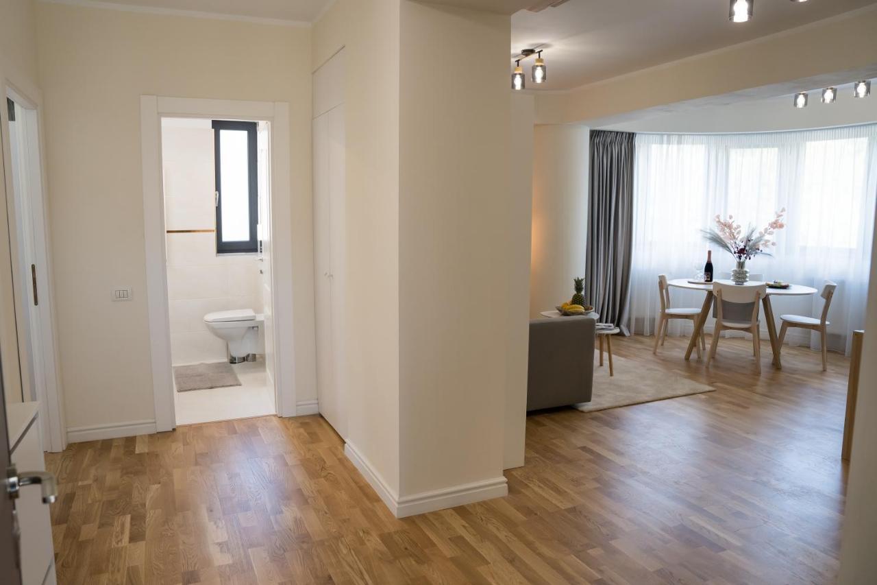 Azaleea Apartments Bucarest Esterno foto