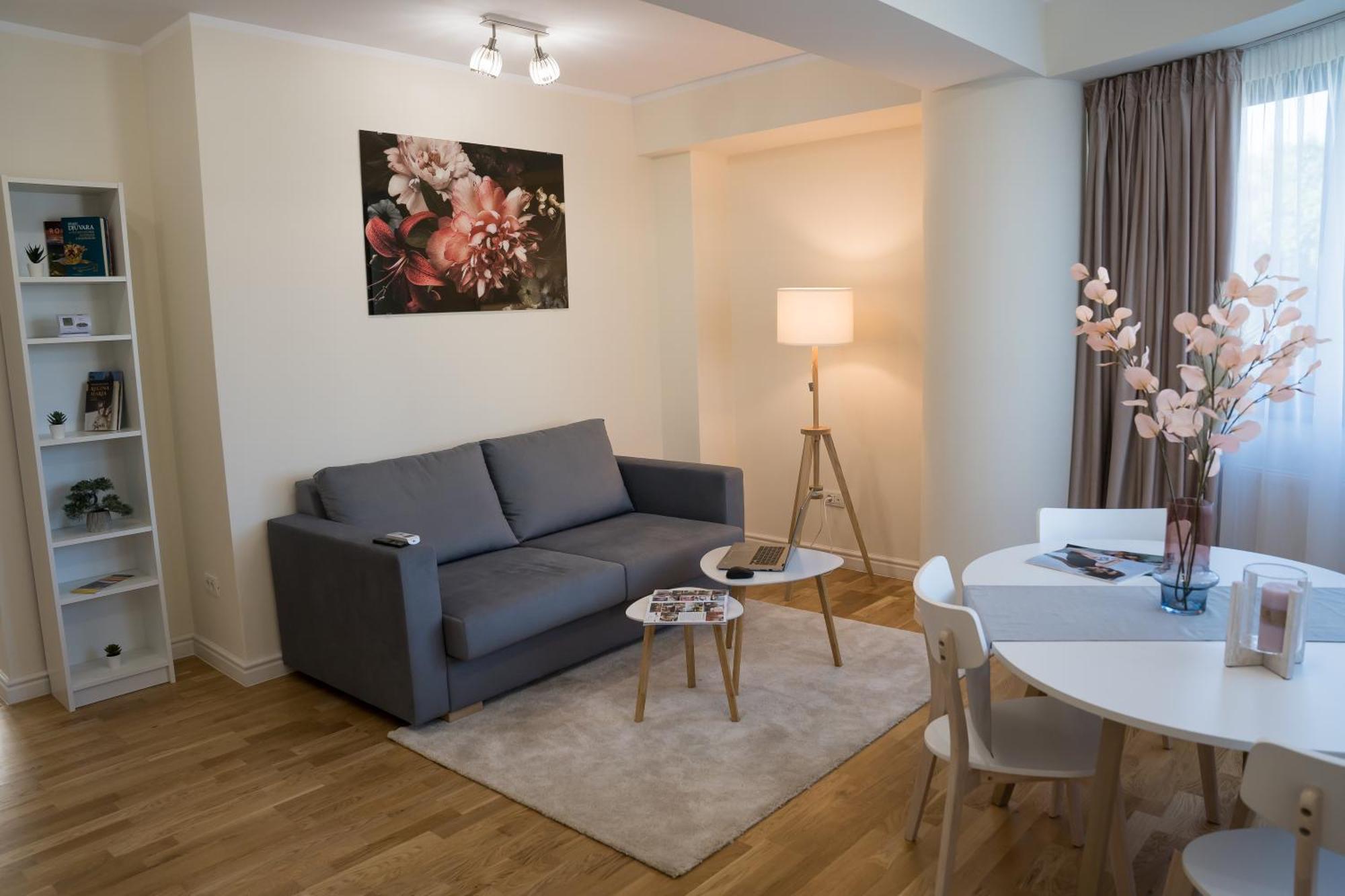 Azaleea Apartments Bucarest Esterno foto